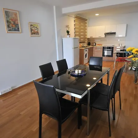 Apartment Ithaki Phinikoudes No. 201 Larnaca