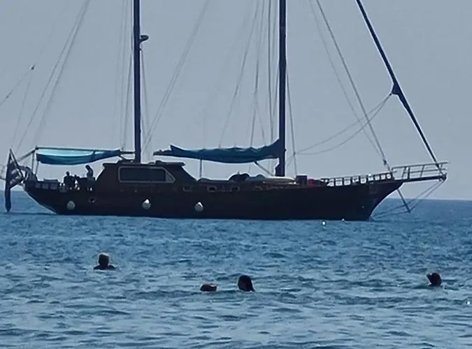 Ithaki Phinikoudes No. 201 Διαμέρισμα Λάρνακα