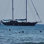 Ithaki Phinikoudes No. 201 아파트 라르나카