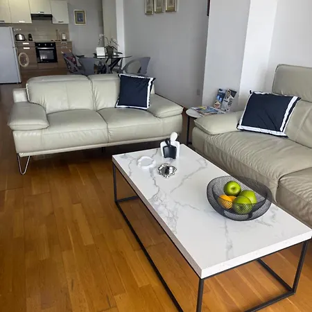 Ithaki Phinikoudes No. 201 Apartment *