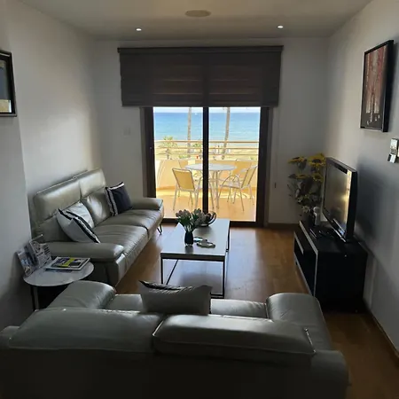 Appartement Ithaki Phinikoudes No. 201 *