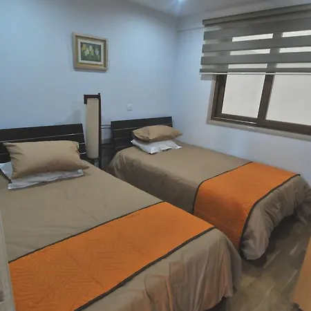 Ithaki Phinikoudes No. 201 アパート