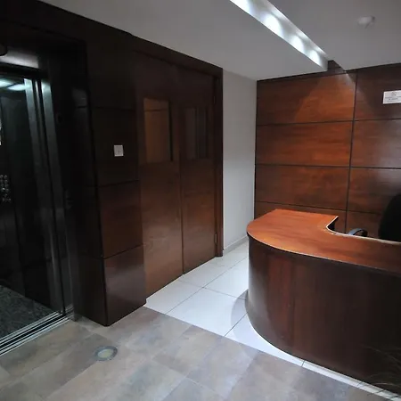 Ithaki Phinikoudes No. 201 アパート *