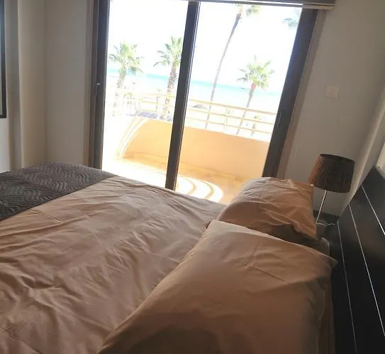 Ithaki Phinikoudes No. 201 Appartement