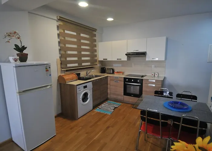 Apartment Ithaki Phinikoudes No. 201