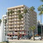 Ithaki Phinikoudes No. 201 شقة لارنكا